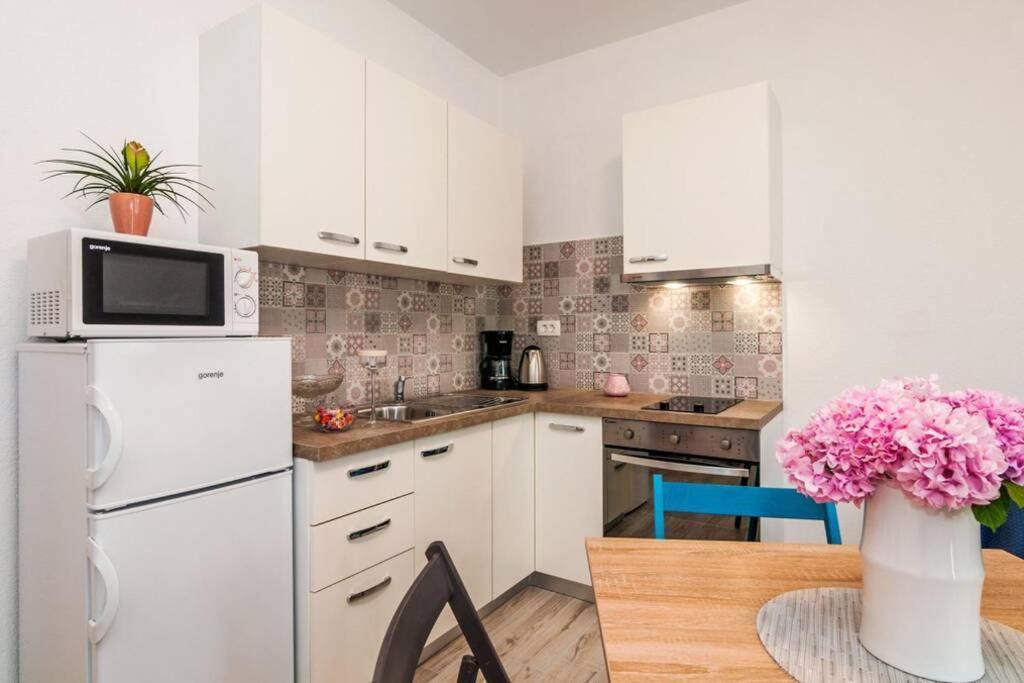 Premium Apartment Nera Zadar Buitenkant foto